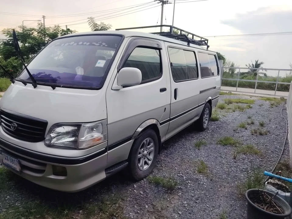 2001 Toyota Commuter IV (H100) 2
