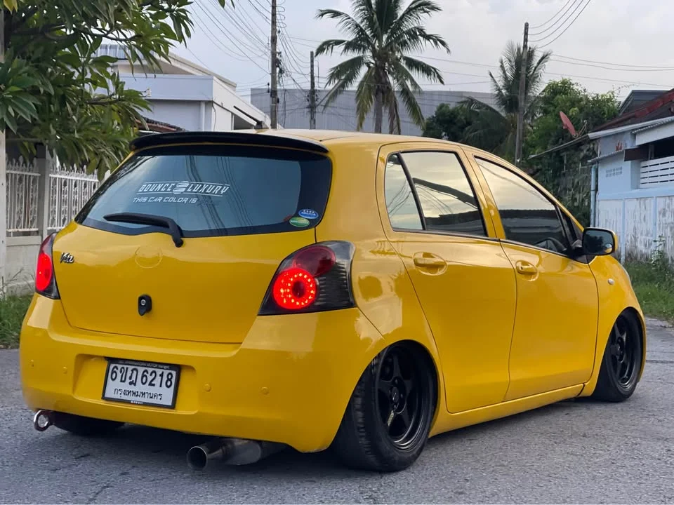 2006 Toyota Yaris II 2
