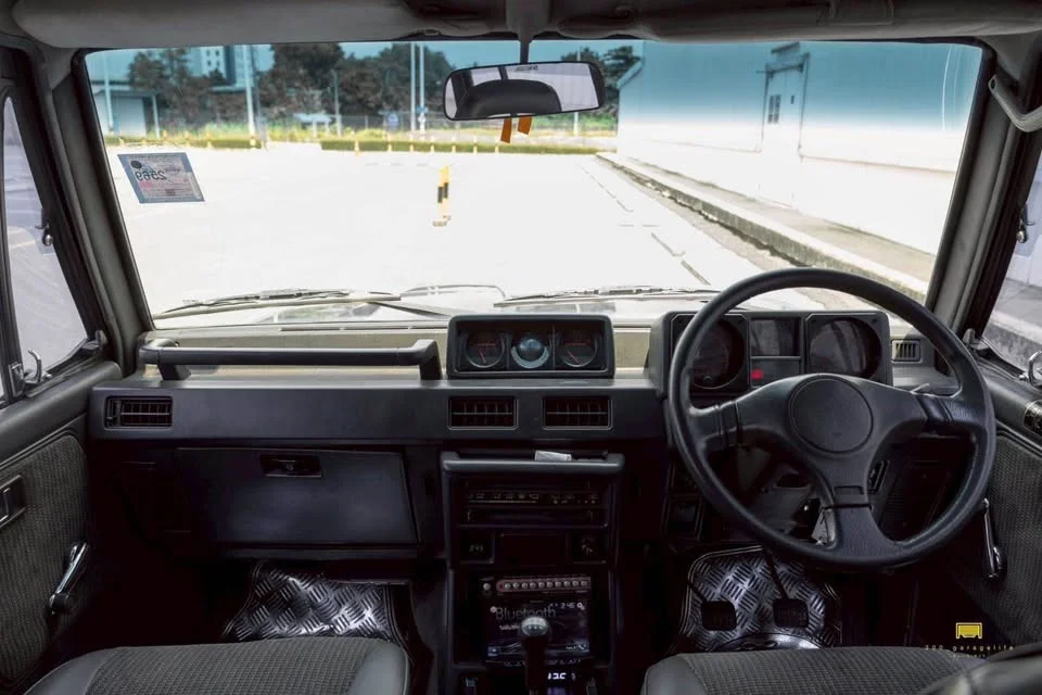 1992 Mitsubishi Pajero I 2