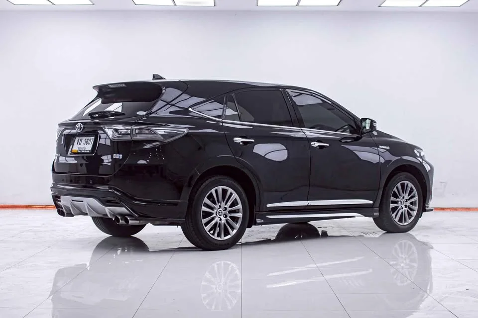 2014 Toyota Harrier III 2