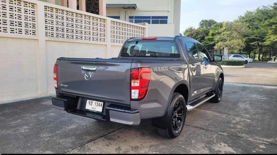 2023 Mazda BT-Series III 2