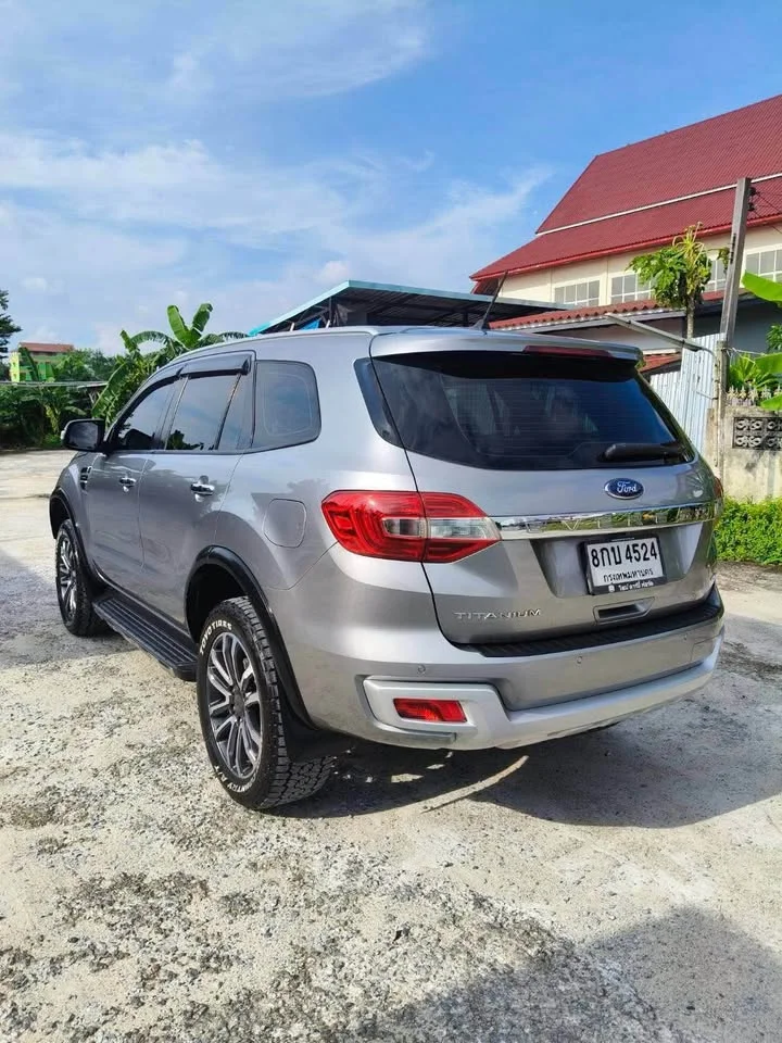 2018 Ford Everest II 2