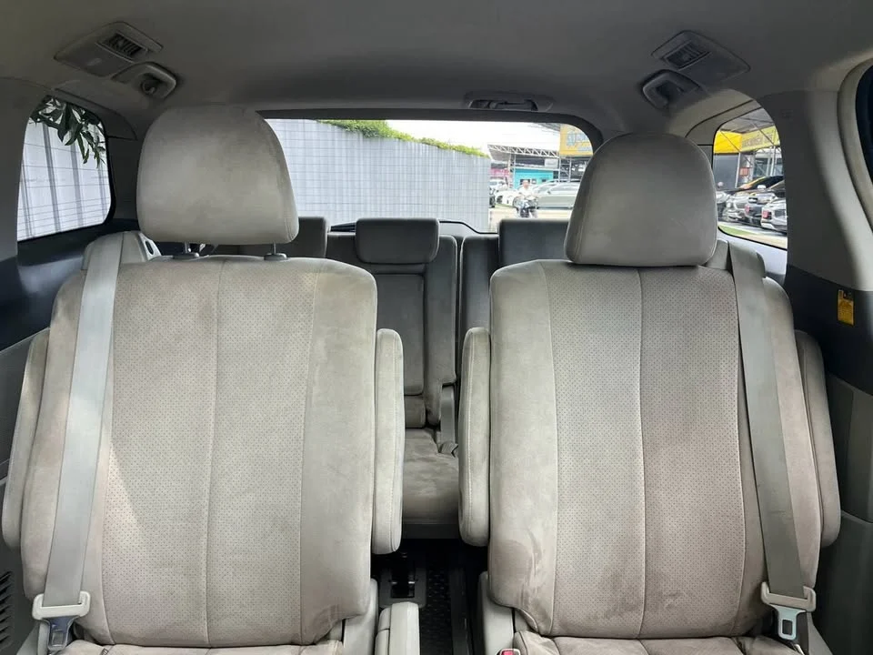 2008 Toyota Estima III 3