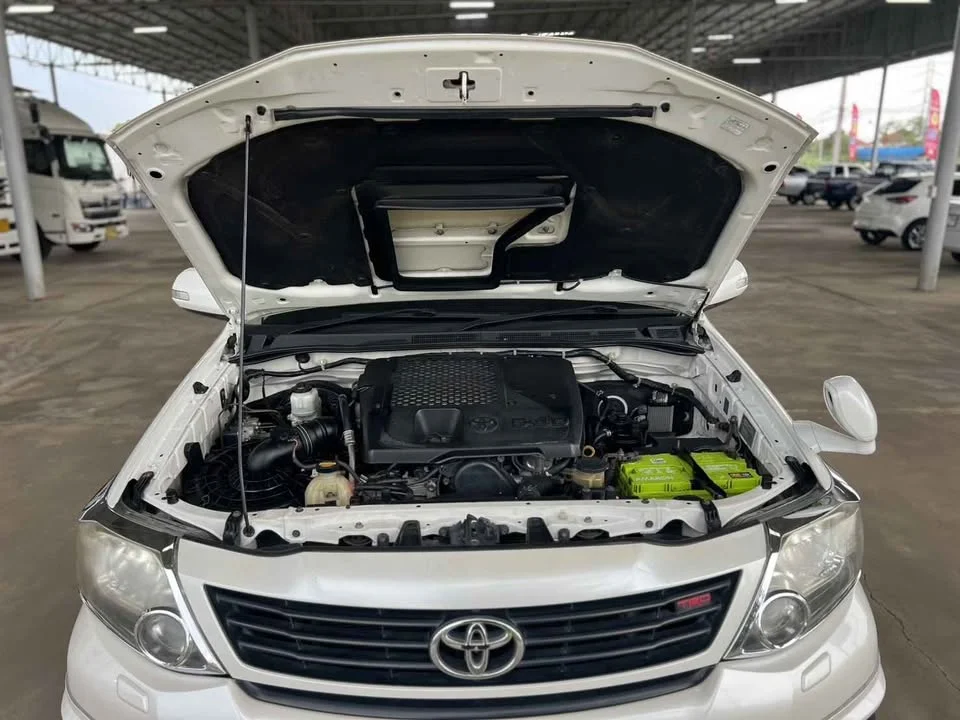 2014 Toyota Fortuner I 2
