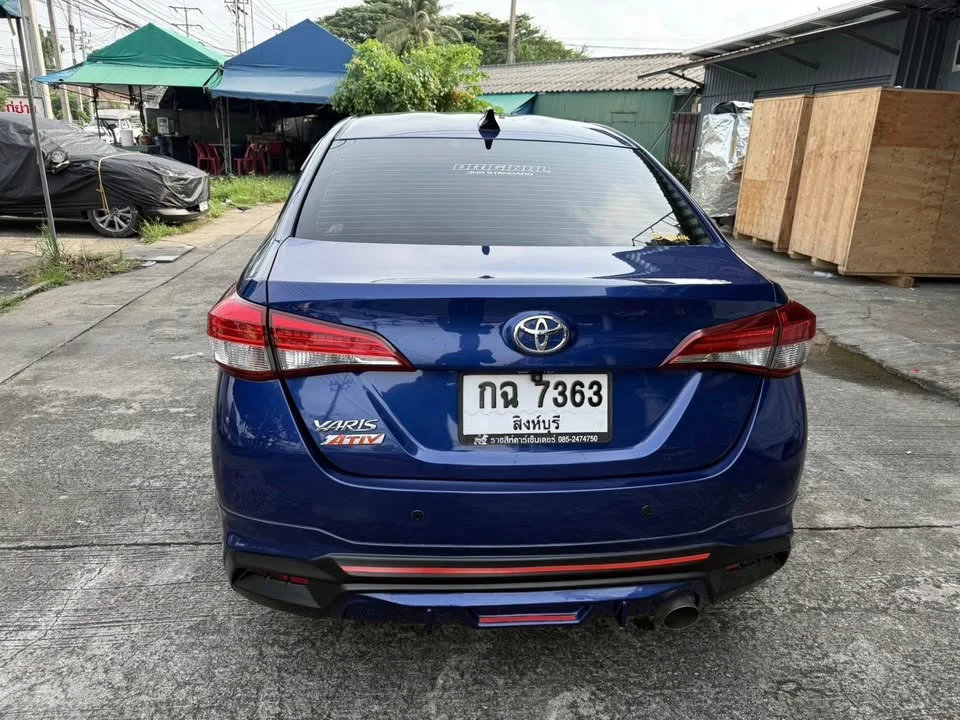 2017 Toyota Yaris III 2