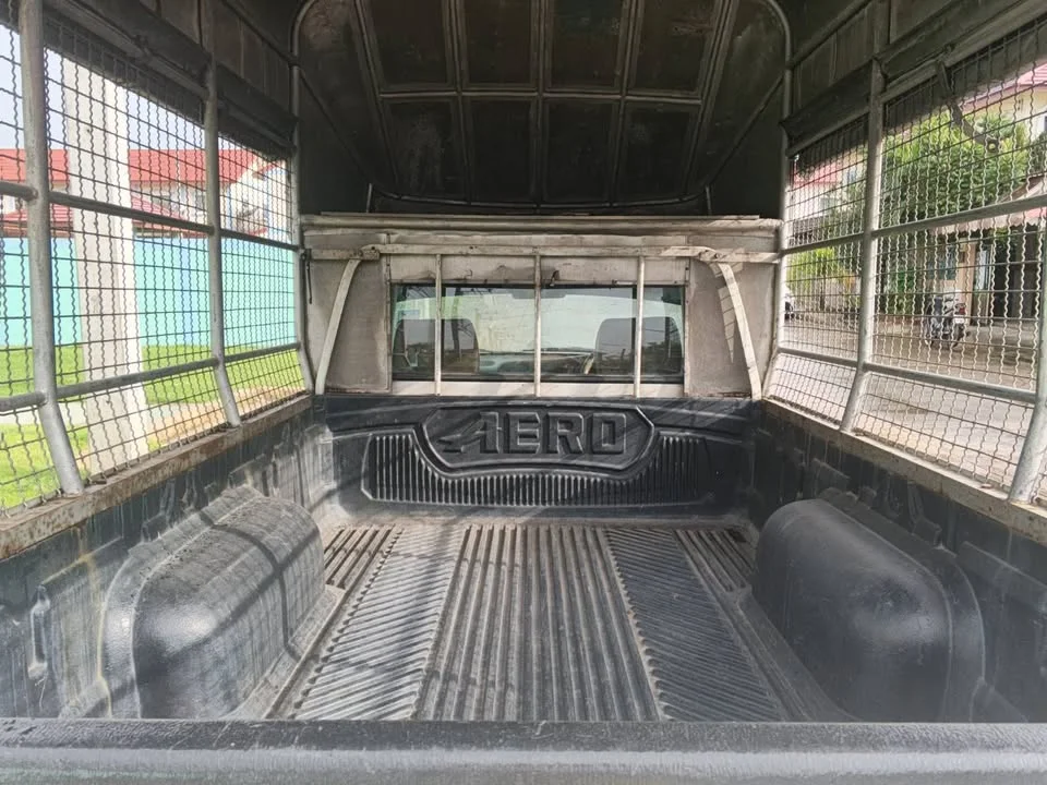 2005 Nissan Frontier I 2