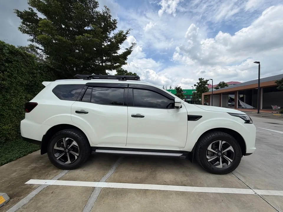 2022 Nissan Terra 3