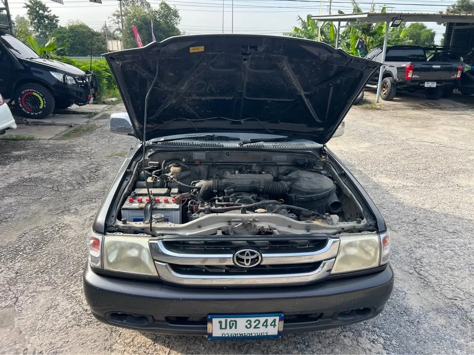 2002 Toyota Hilux Tiger VI 3