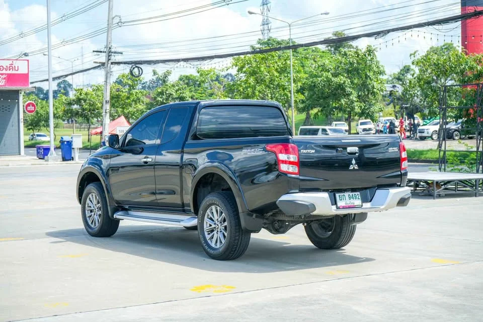 2017 Mitsubishi Triton V 3