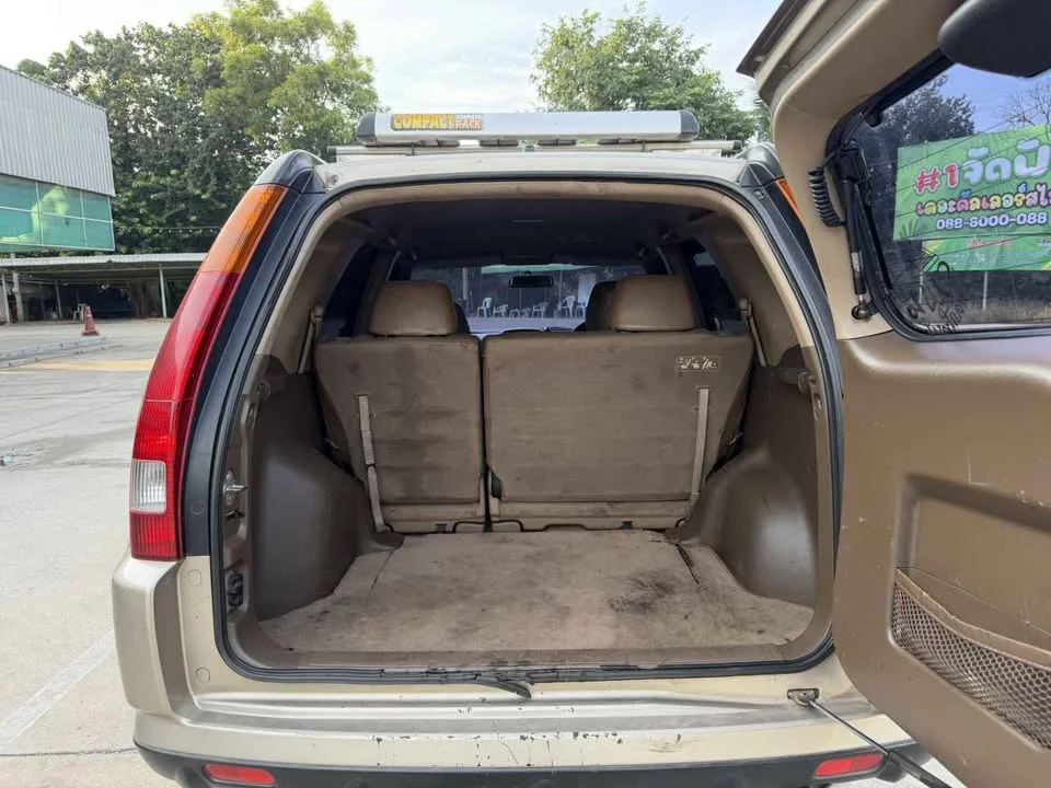 2004 Honda CR-V II 2