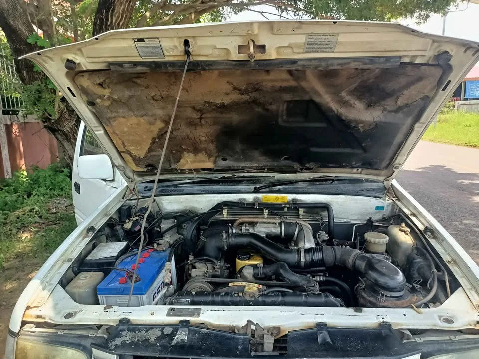 2001 Isuzu Faster Dragon Eyes III 2