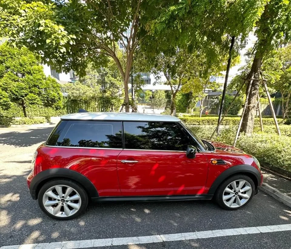 2012 Mini Clubman I 3