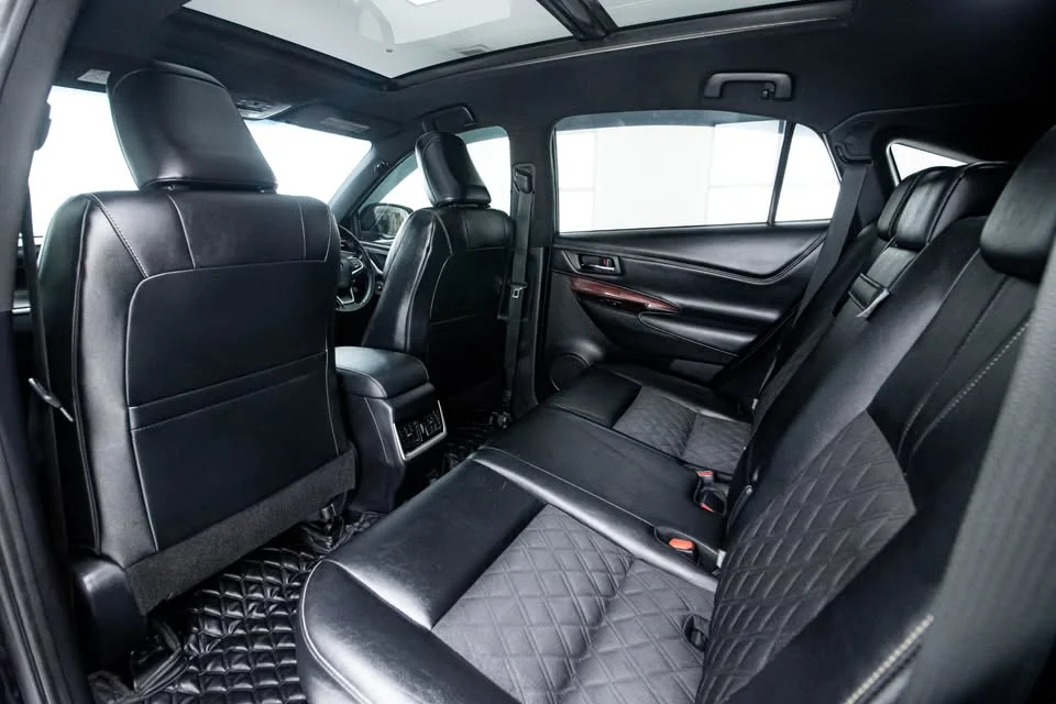 2015 Toyota Harrier III 2