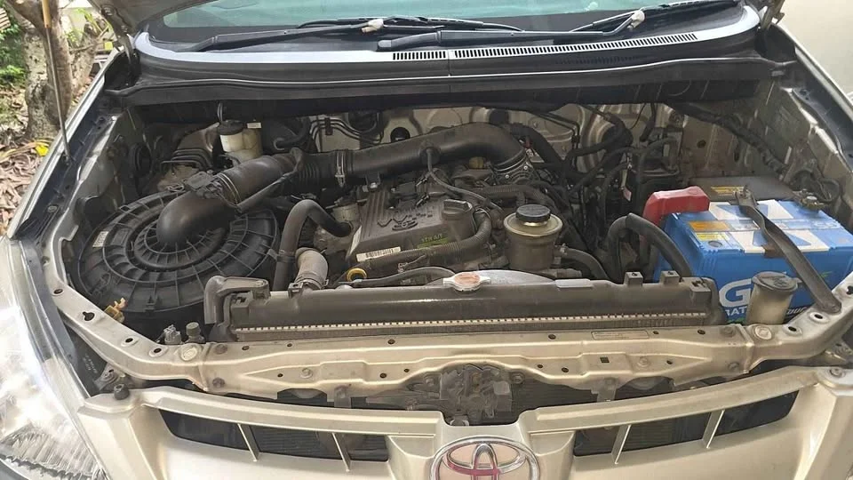 2004 Toyota Innova I 2