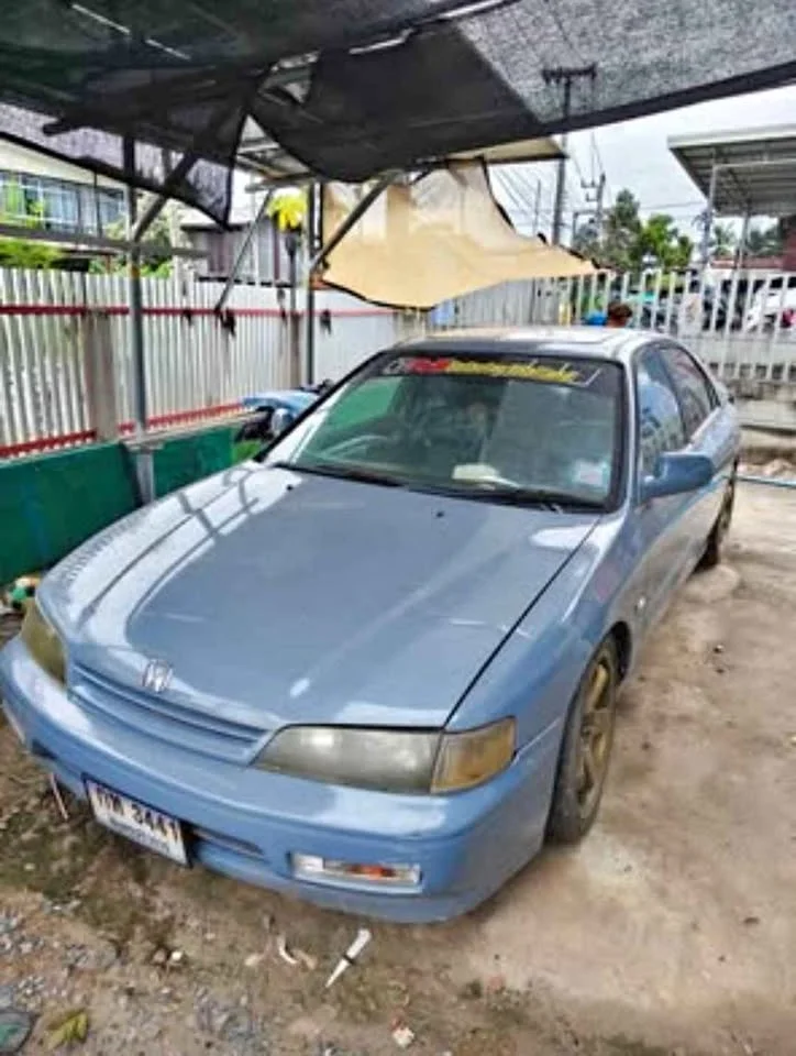 Honda Accord V 2