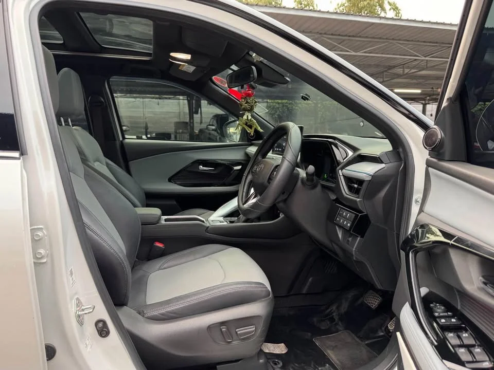 2023 Toyota Yaris Cross AC200 2