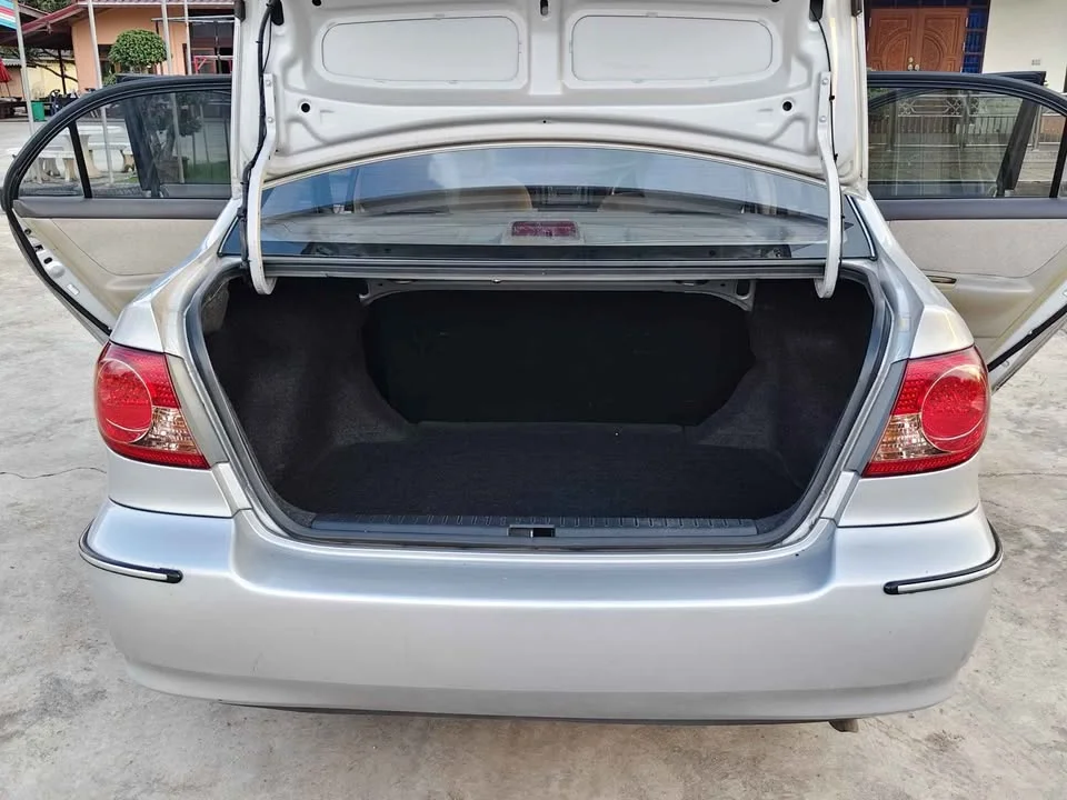 2004 Toyota Corolla Altis IX (E120) 2