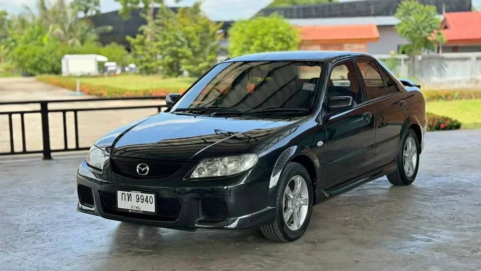 2004 Mazda 323 VIII 2