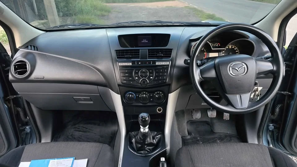 2013 Mazda BT-Series II 3