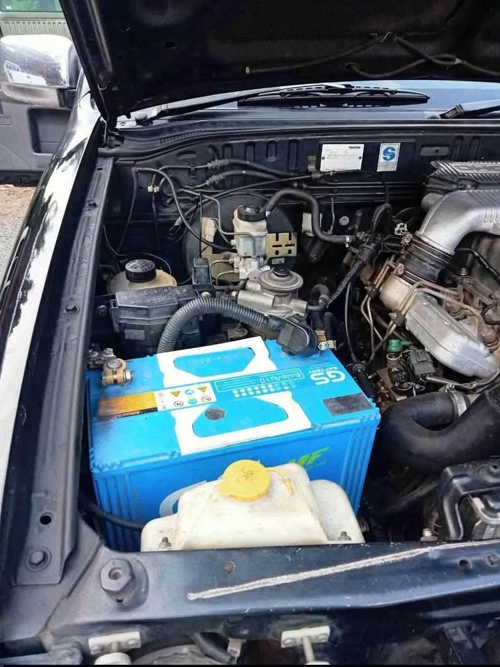 2005 Mazda 2500 Fighter V 3