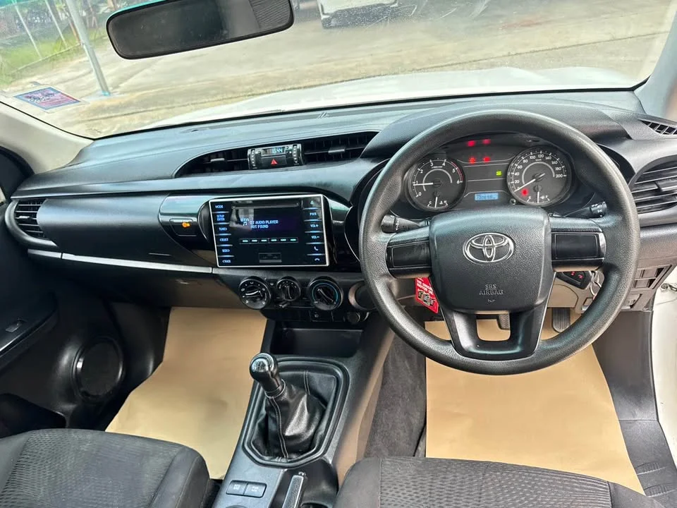 2020 Toyota Hilux VIII 3