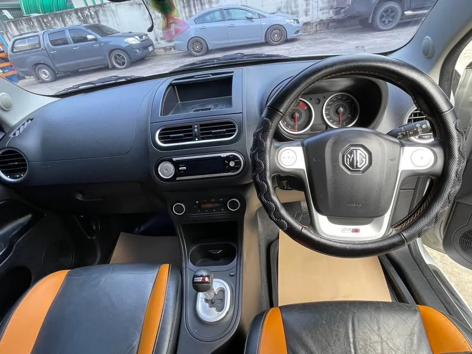 2016 MG 3 II 3