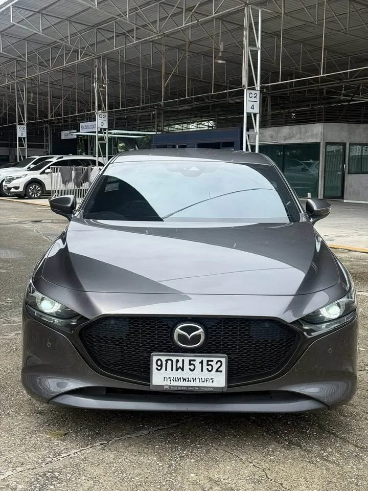 2020 Mazda 3 IV 3