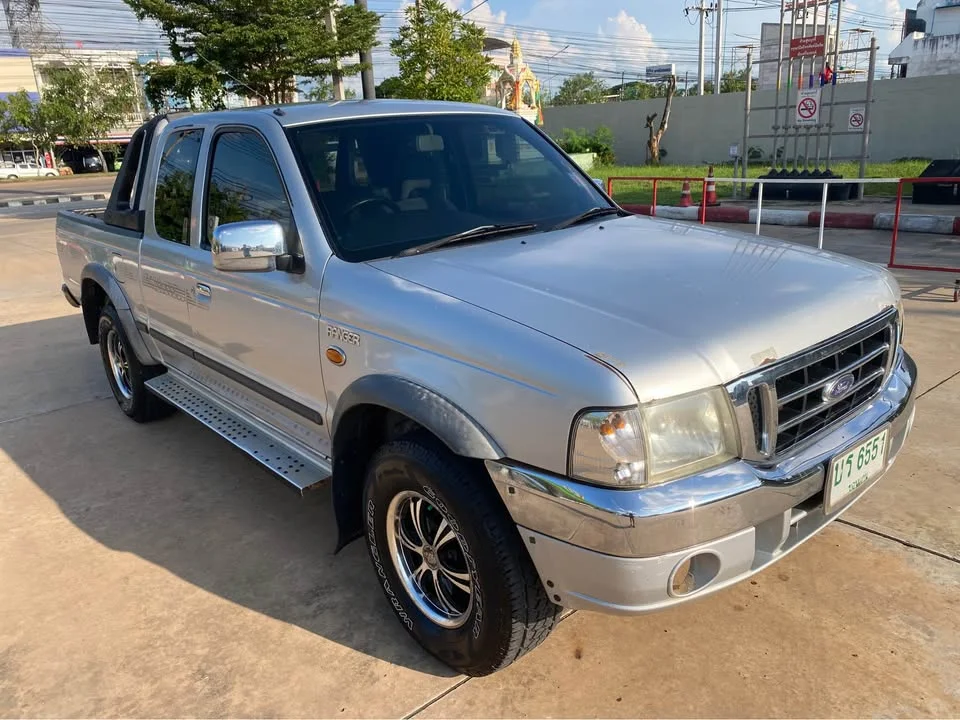 2004 Mazda 2500 Fighter V 2