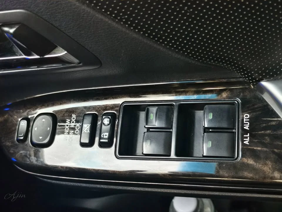 2013 Toyota Alphard, Vellfire II (AH20) 2