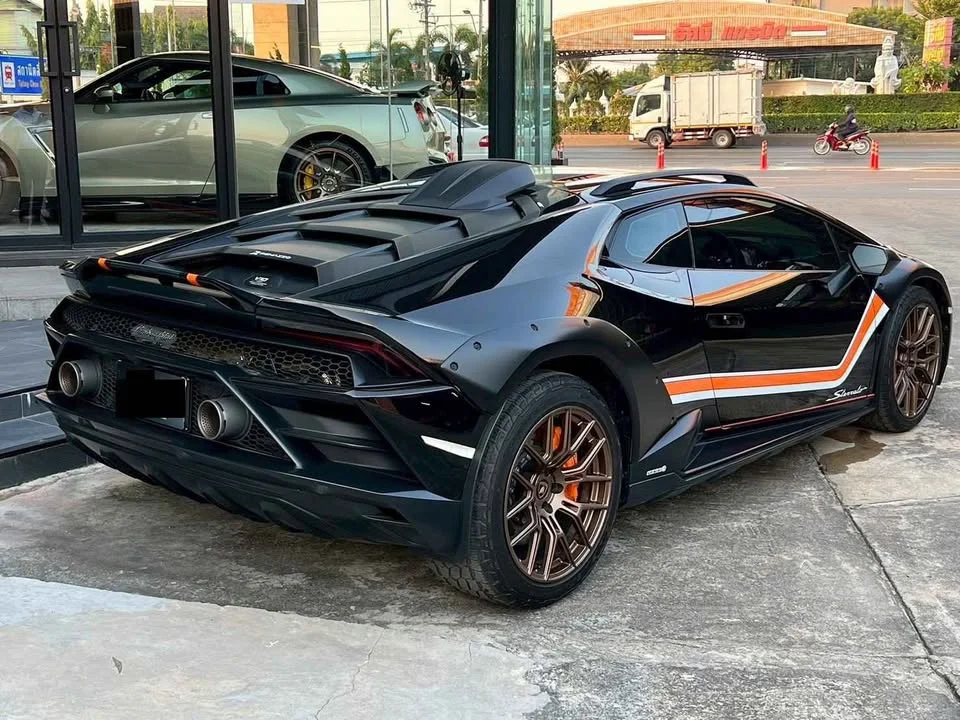 2024 Lamborghini Huracan 3