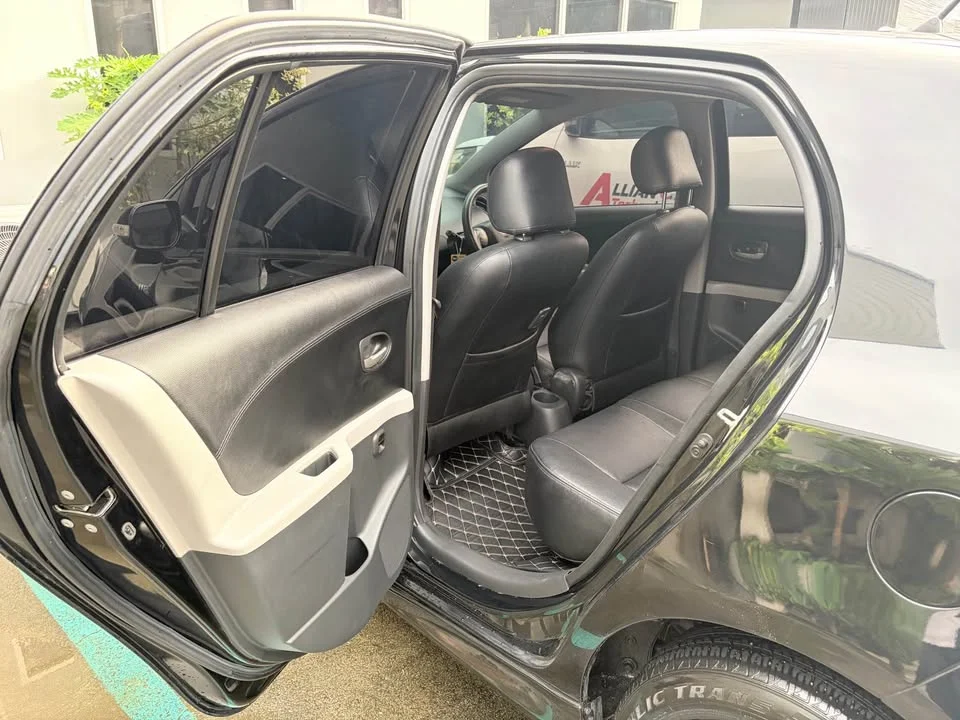 2012 Toyota Yaris II 3