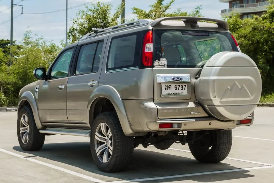 2012 Ford Everest I 2