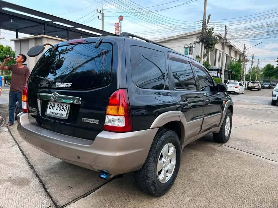 2003 Mazda Tribute I 3