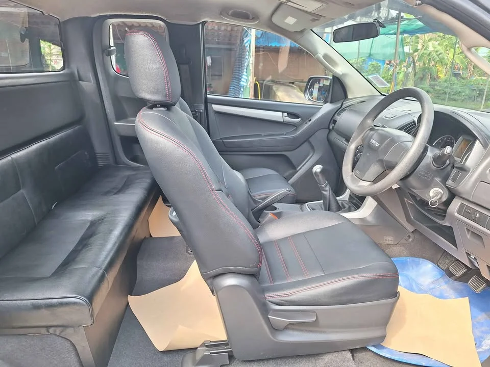 2015 Isuzu D-Max II (RT) 3