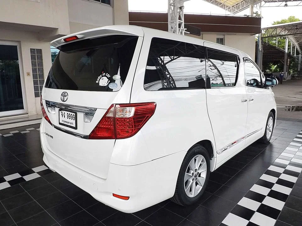 2011 Toyota Alphard, Vellfire II (AH20) 3