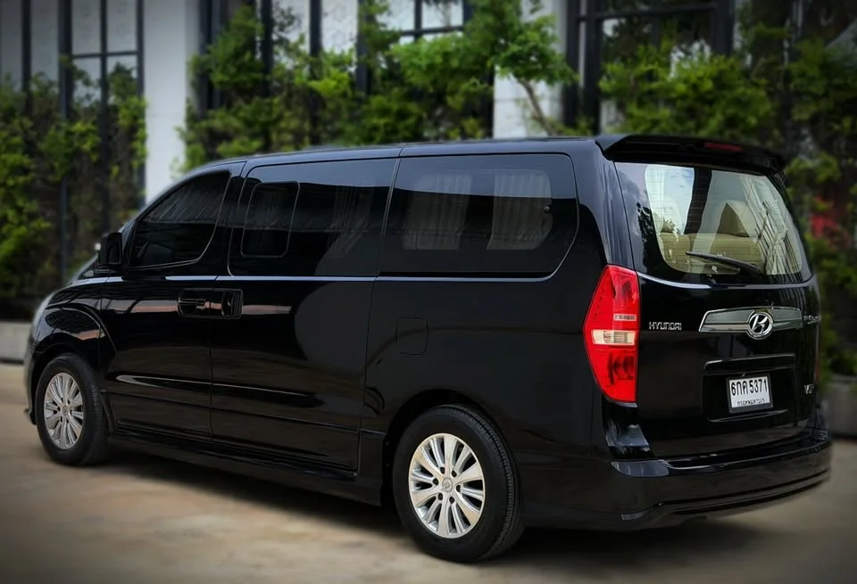 2012 Hyundai H-1 II 2