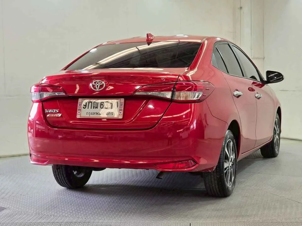 2019 Toyota Yaris ATIV III 2