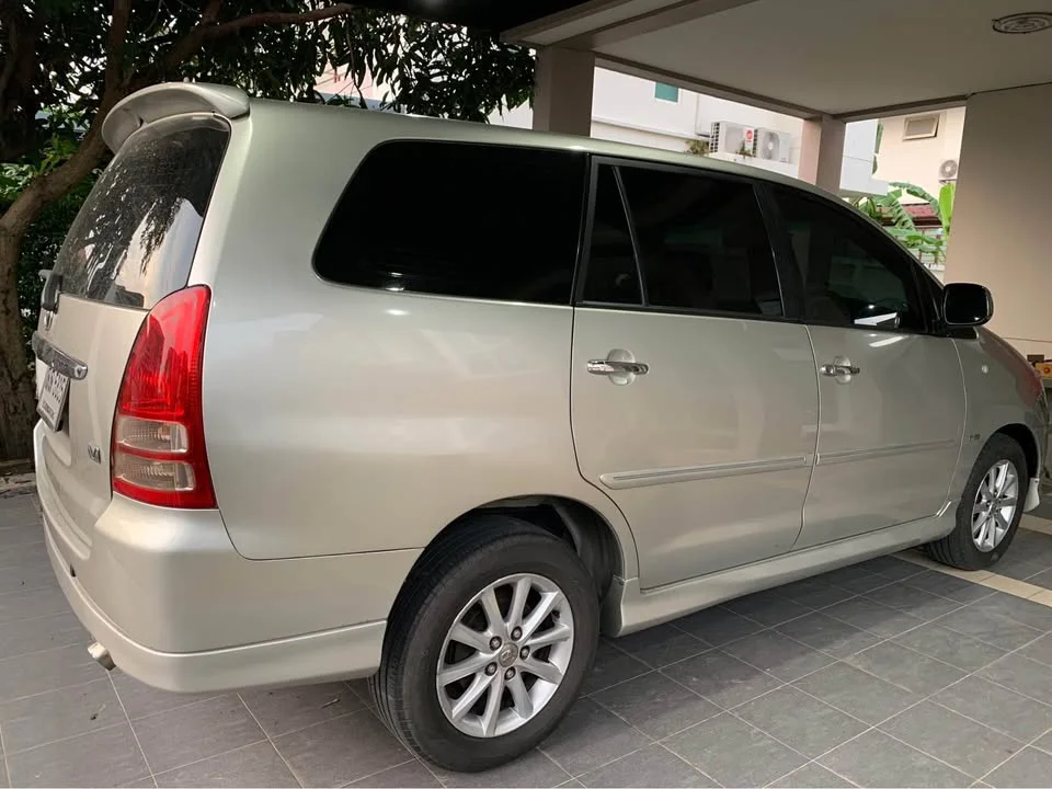 2005 Toyota Innova I 2
