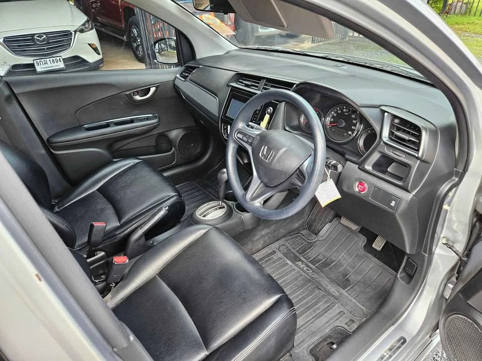 2017 Honda Mobilio II 2