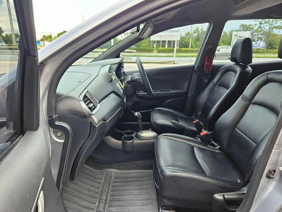 2017 Honda Mobilio II 3