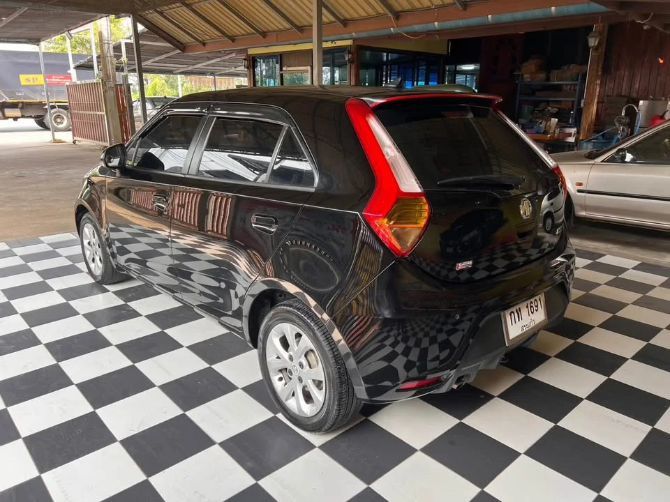 2017 MG 3 II 3