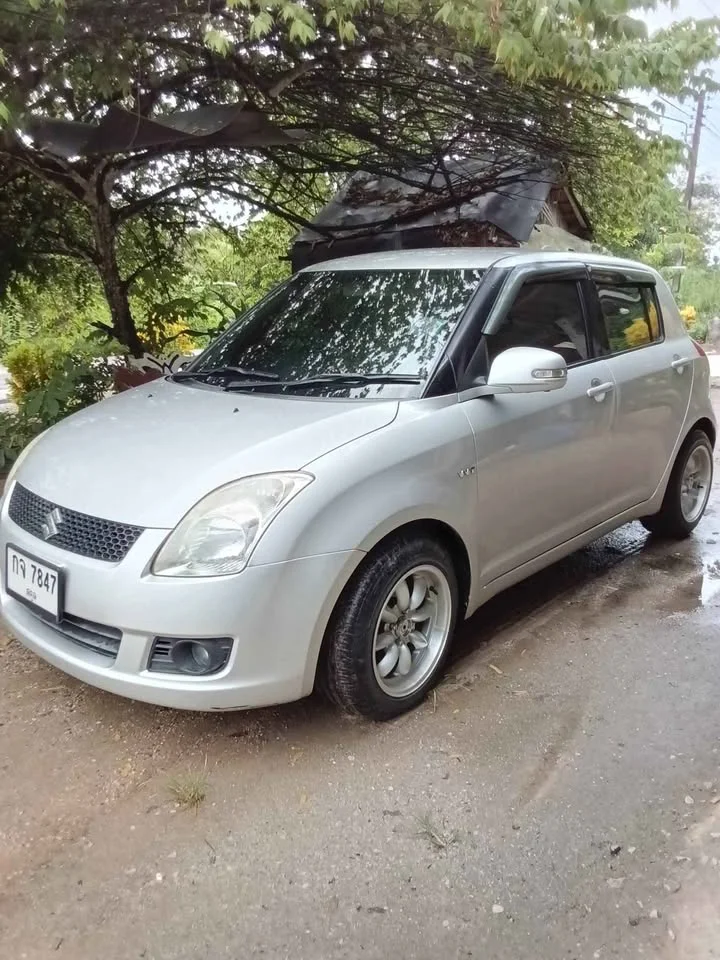 2011 Suzuki Swift I 3