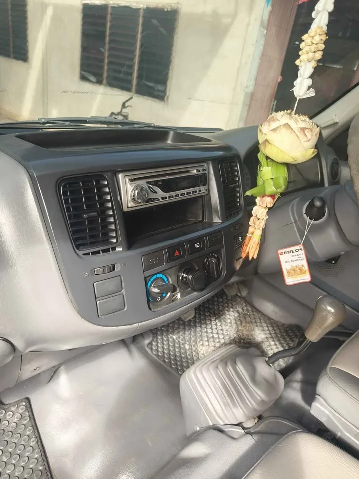 2007 Nissan Urvan V (E25) 2