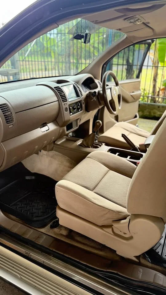 2009 Nissan Navara II 3