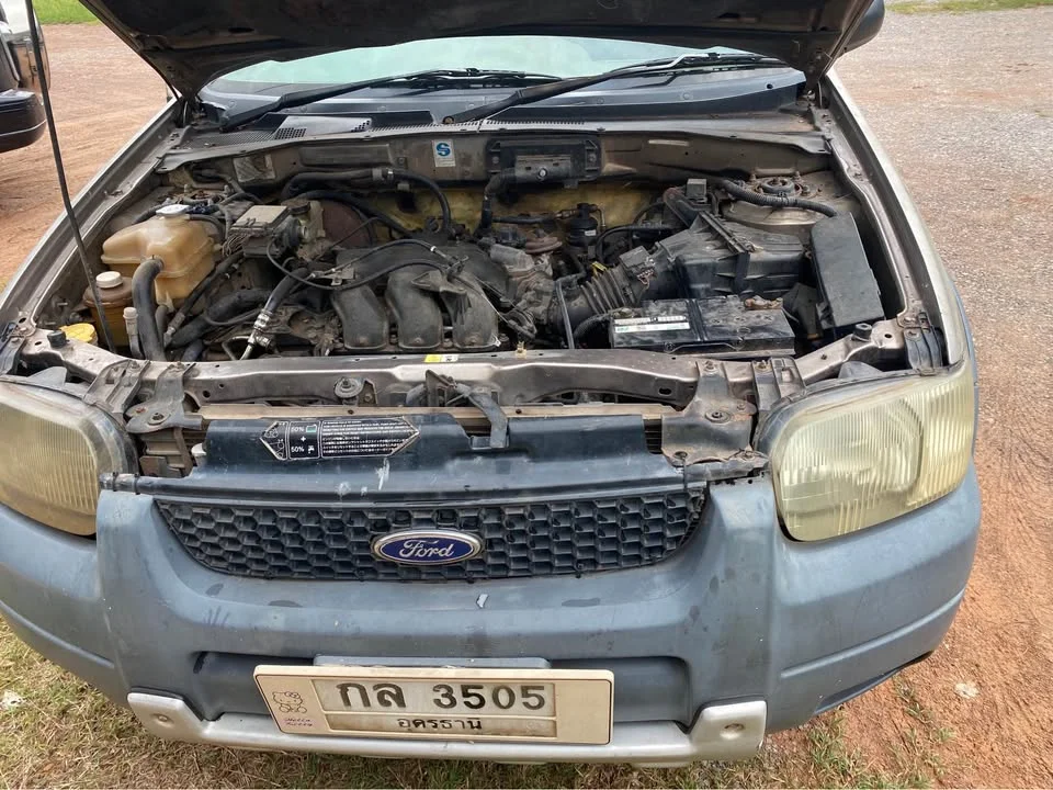 Ford Escape I 3