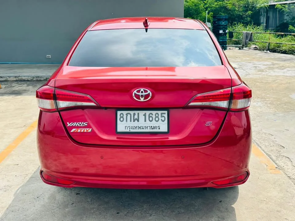 2017 Toyota Yaris ATIV III 2