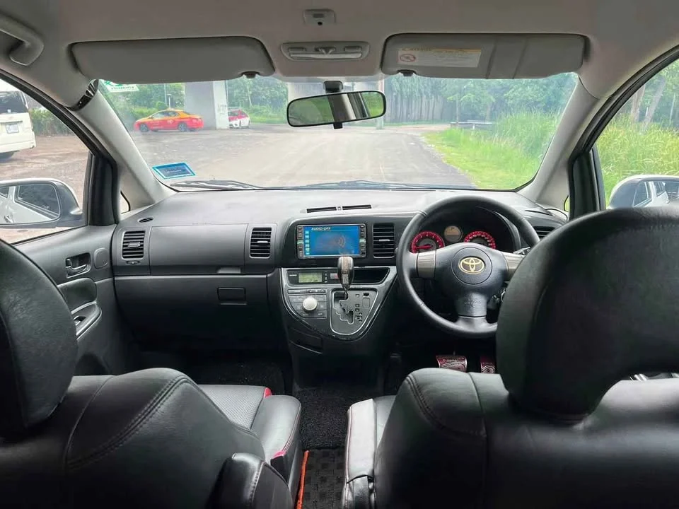 2008 Toyota Wish I 3