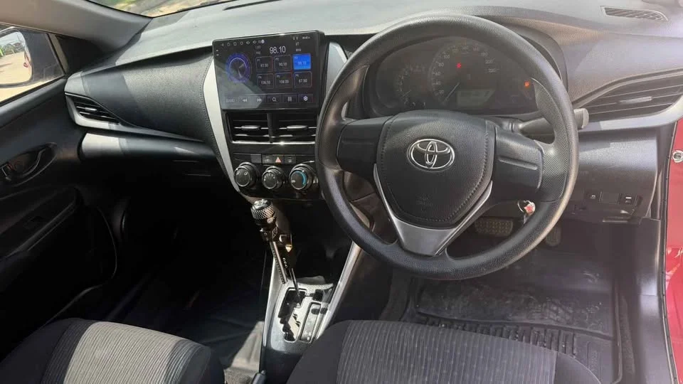2018 Toyota Yaris ATIV III 2