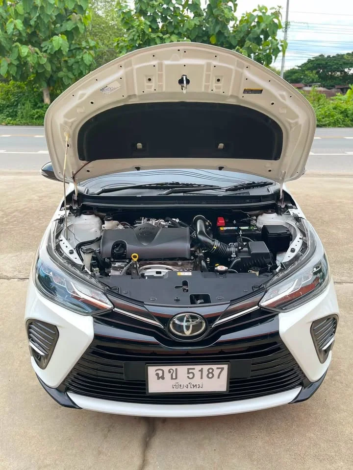 2022 Toyota Yaris ATIV III 3