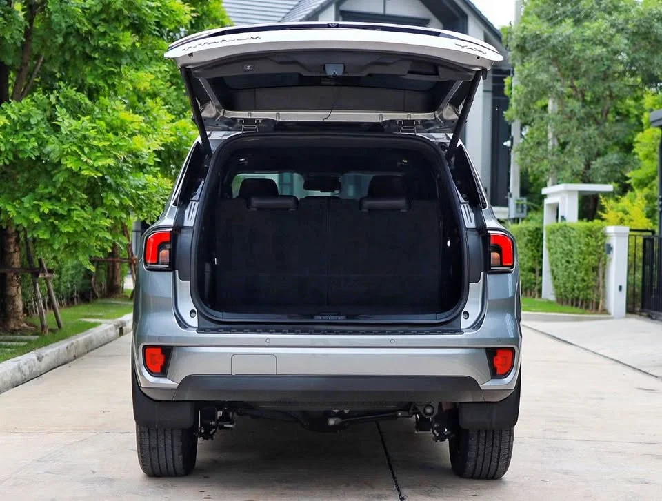 2023 Ford Everest III 2
